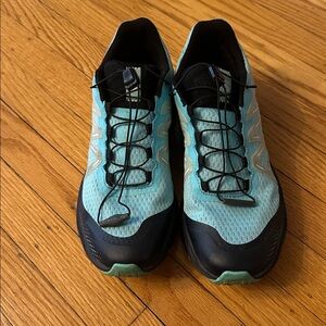 Salomon Pulsar Trail W- Sz 8.5 EUC